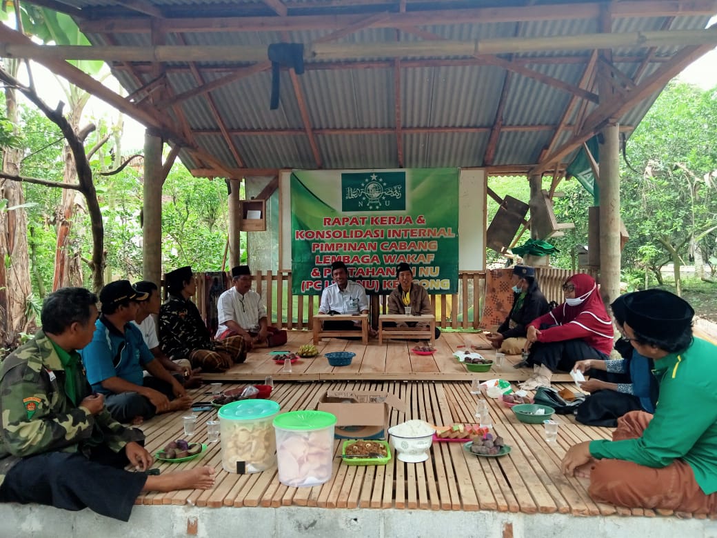 Tasyakuran Harlah dan Raker LWPNU Kencong